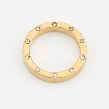 Ring in 18K gold with round brilliant-cut diamonds.