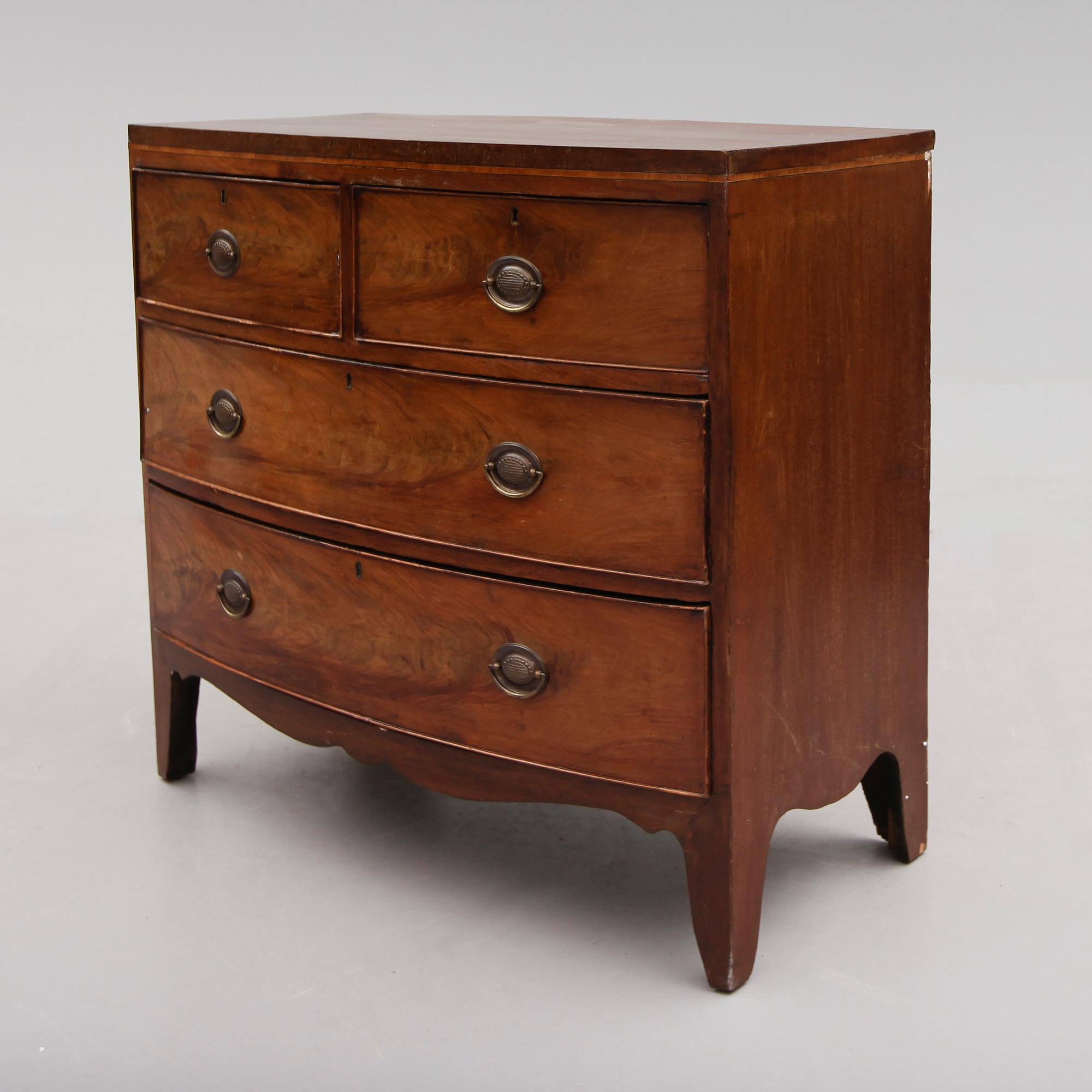 BYRÅ, mahogny, England, 1800-talets första hälft.
