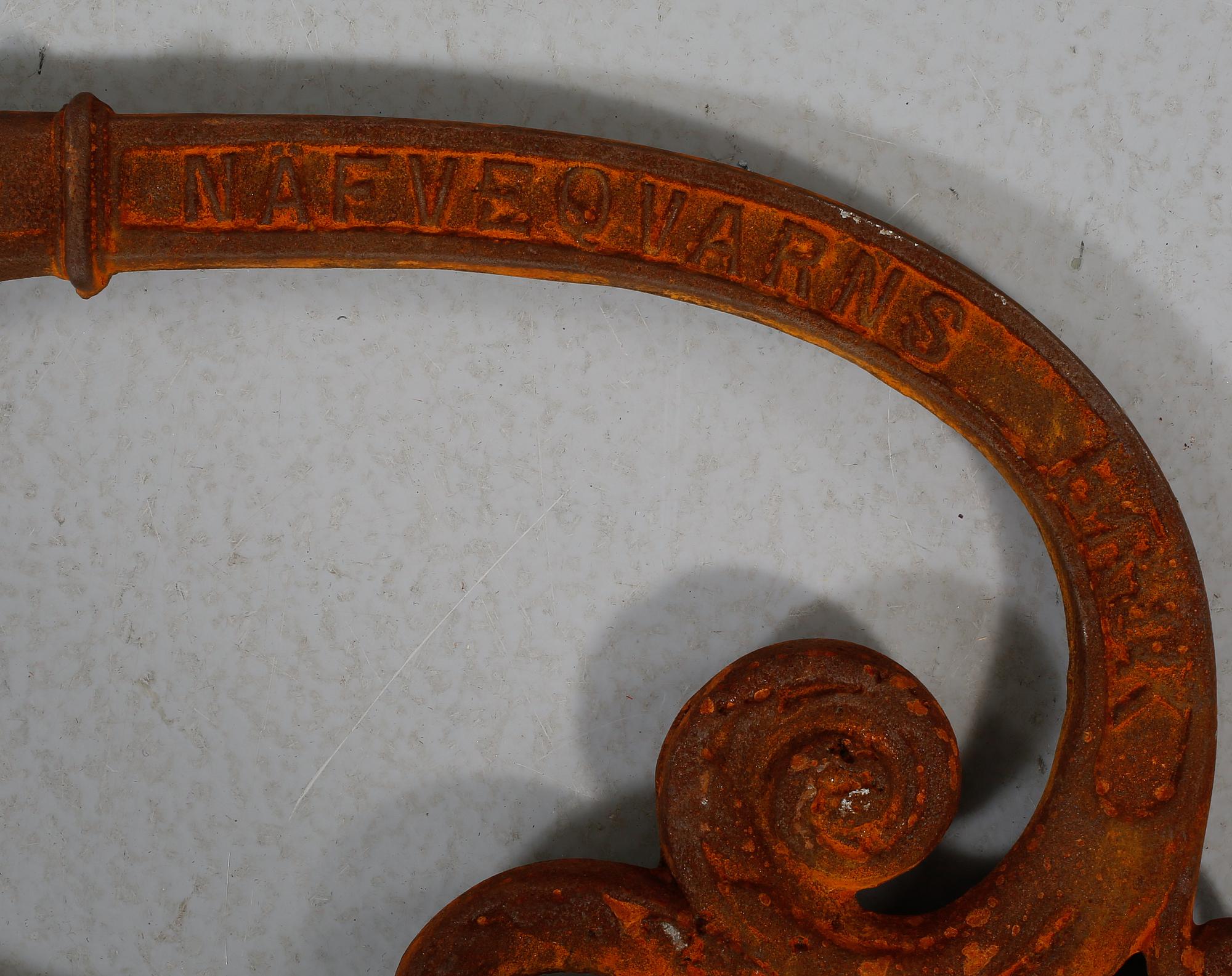 SOFFGAVLAR, ett par, gjutjärn, Näfveqvarns Bruk, 1900-talets första hälft.