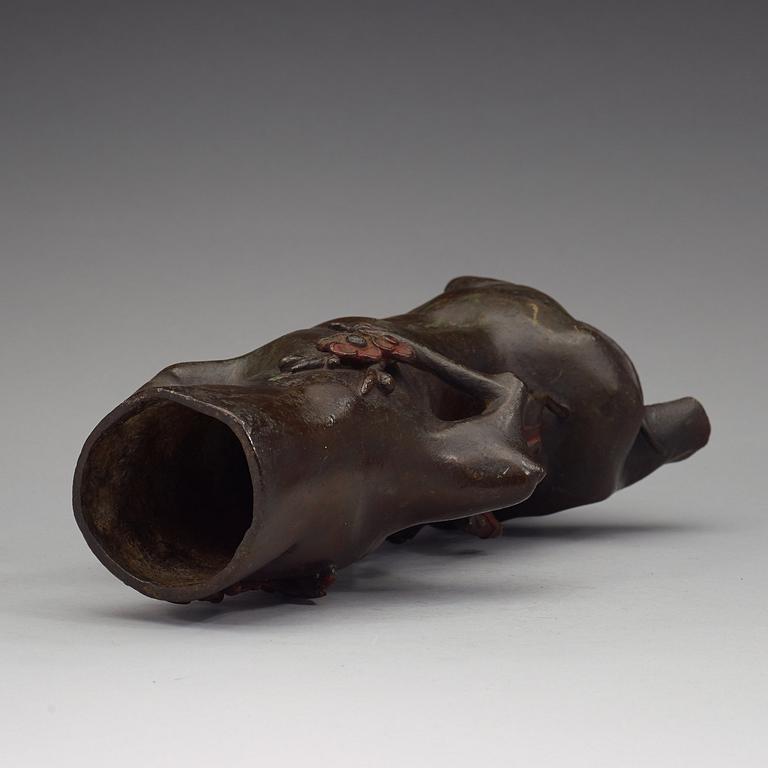 VAS, brons. Qingdynastin (1644-1912).