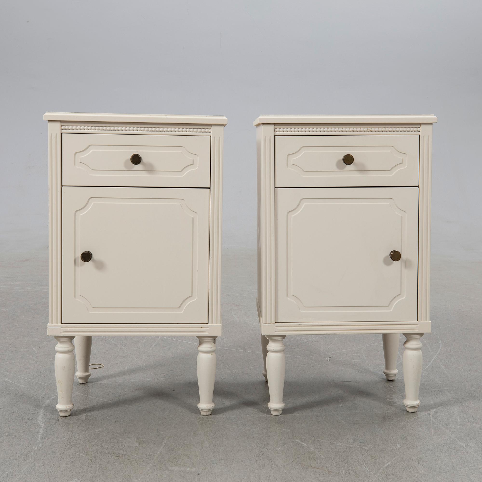 Nightstands, a pair, 21st century.