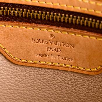 Louis Vuitton, a Monogram Canvas 'Bucket GM' bag.