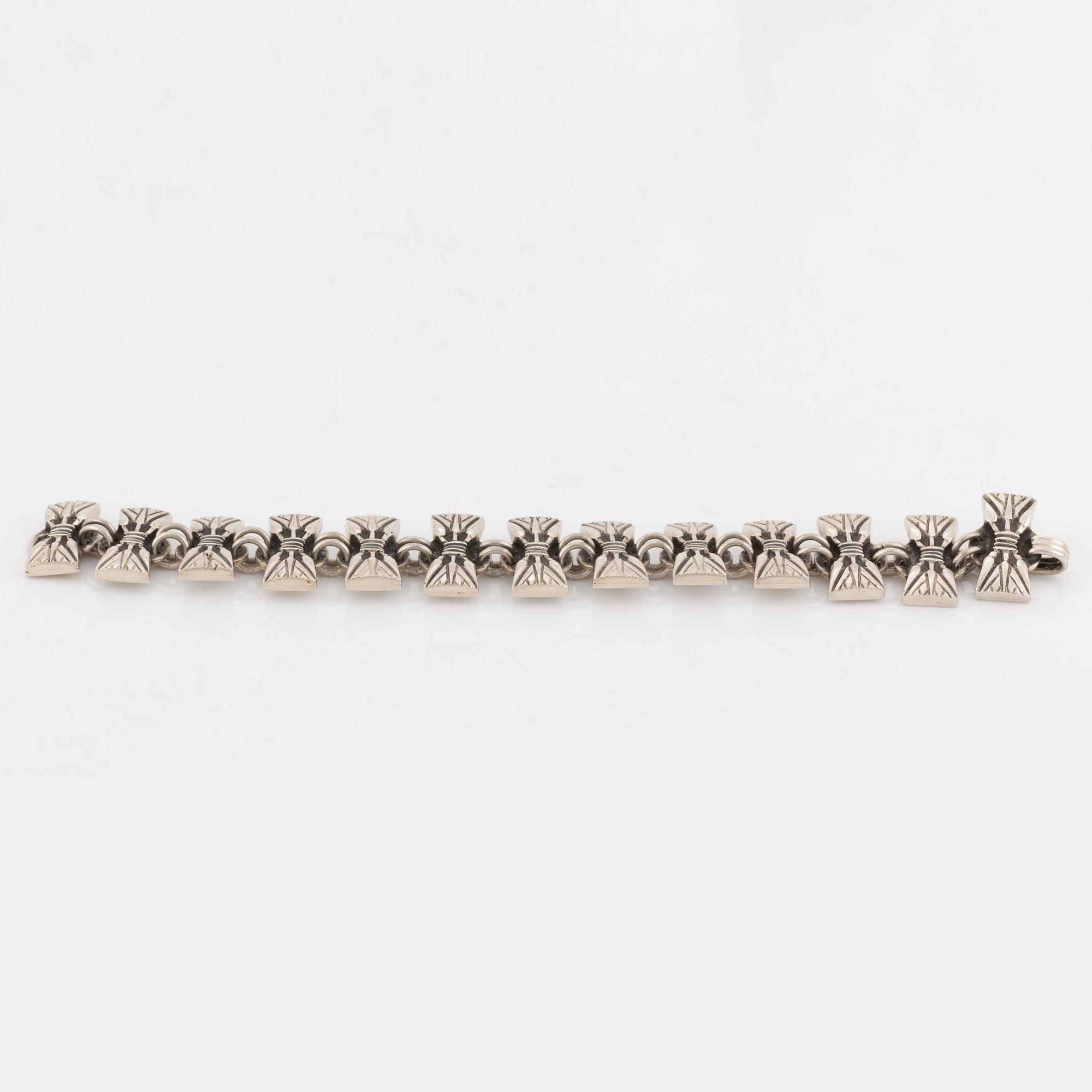 Hans Hansen, bracelet, sterling silver 'Egyptienne', 1940's.