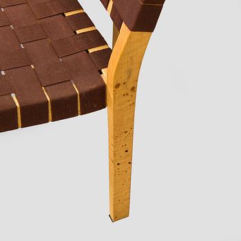 Alvar Aalto, Tuoleja, 8 kpl, malli 611, 1900-luvun loppu.