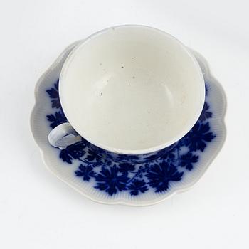 A 61 piece "Vinranka" dinner service by Arthur Percy from Gefle Sweden, first half of the 20th century.