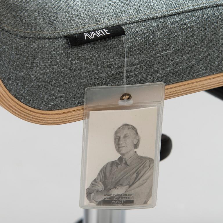 Yrjö Kukkapuro, a pair of 'Plaano' office chairs for Avarte, Finland. 2000s.