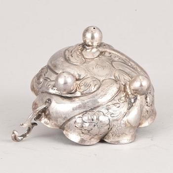 KONFEKTSKÅL, silver. Hamburg, barock. 1600-talets slut.