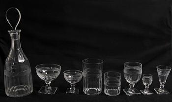 GLASSERVIS, 88 delar, "Sparre", Elis Bergh, Kosta.