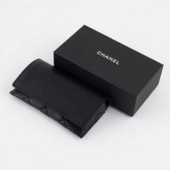 Chanel, solglasögon.