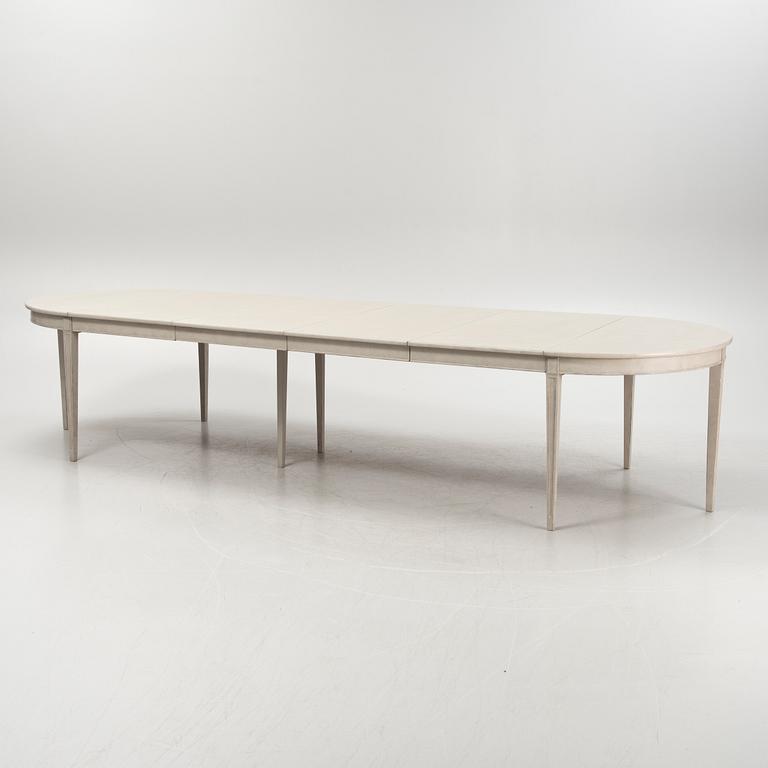 A Gustavian style dining table, first half/mid 20th century.