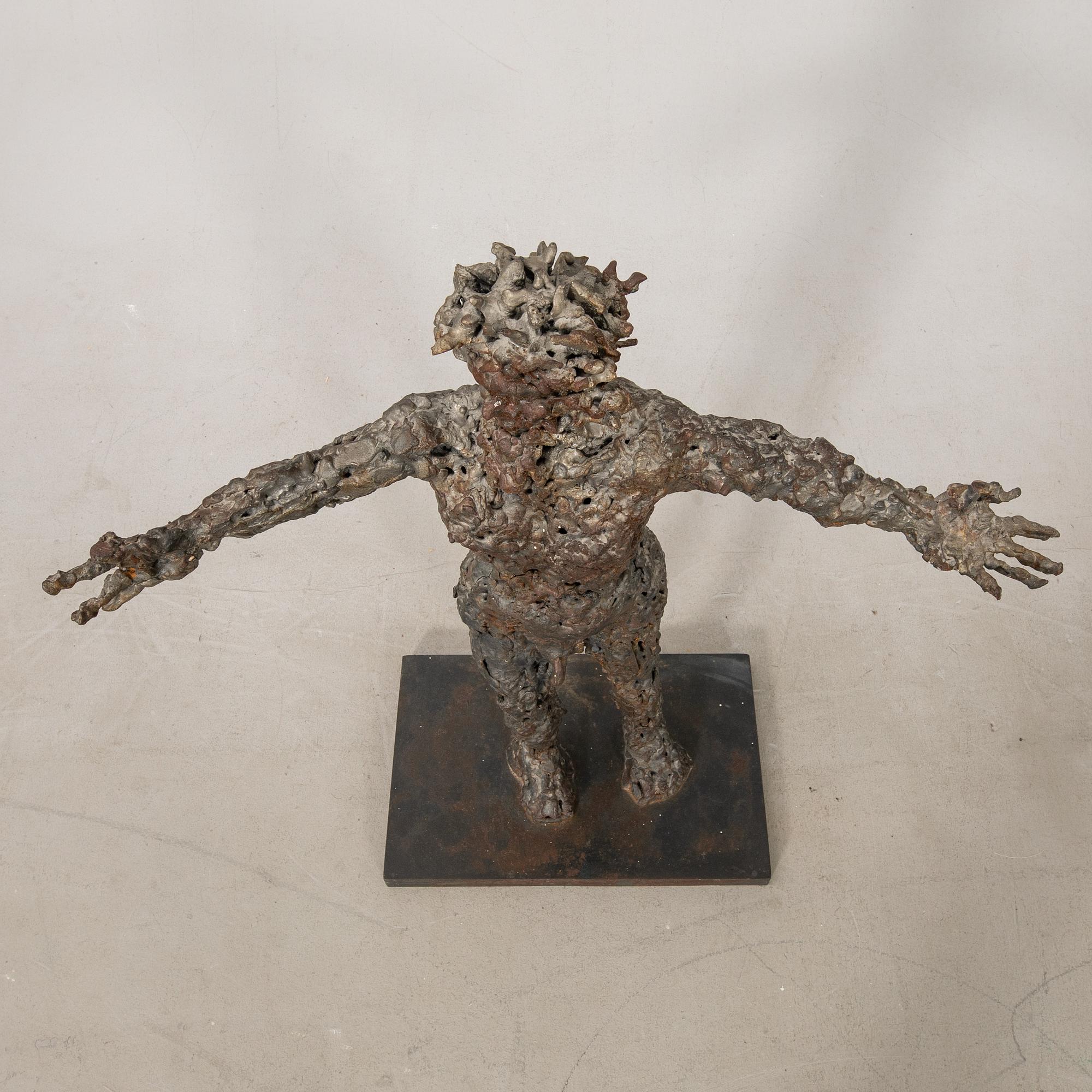 Jan Naliwajko, skulptur Stående man.