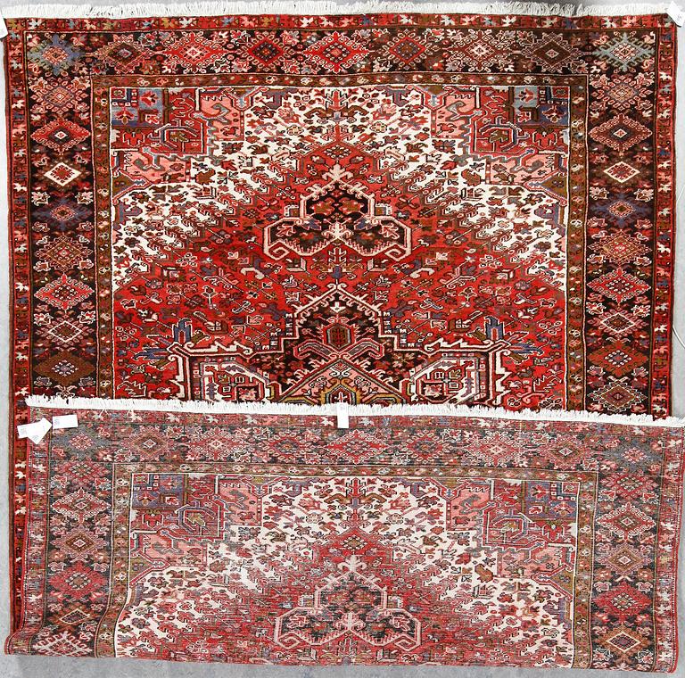 MATTA, Heris, ca 345x245 cm.