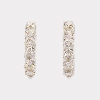 Brilliant cut diamond earrings.