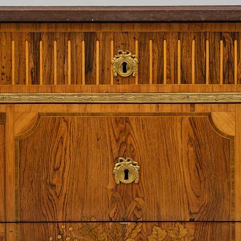 A Gustavian marquetry commode by G. Foltiern (master in Stockohlm 1771-1804).