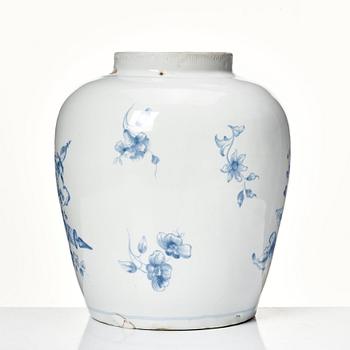 A Swedish faience jar, Marieberg, 18th Century.