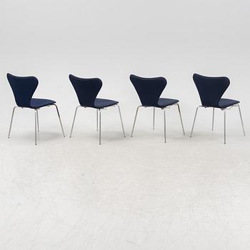 Arne Jacobsen, stolar, 4 st, "Sjuan", Fritz Hansen, Danmark, 1970-tal.