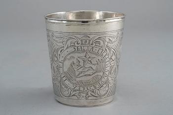 BÄGARE, silver Moskva 1740 t. Höjd 8 cm, vikt 91 g.