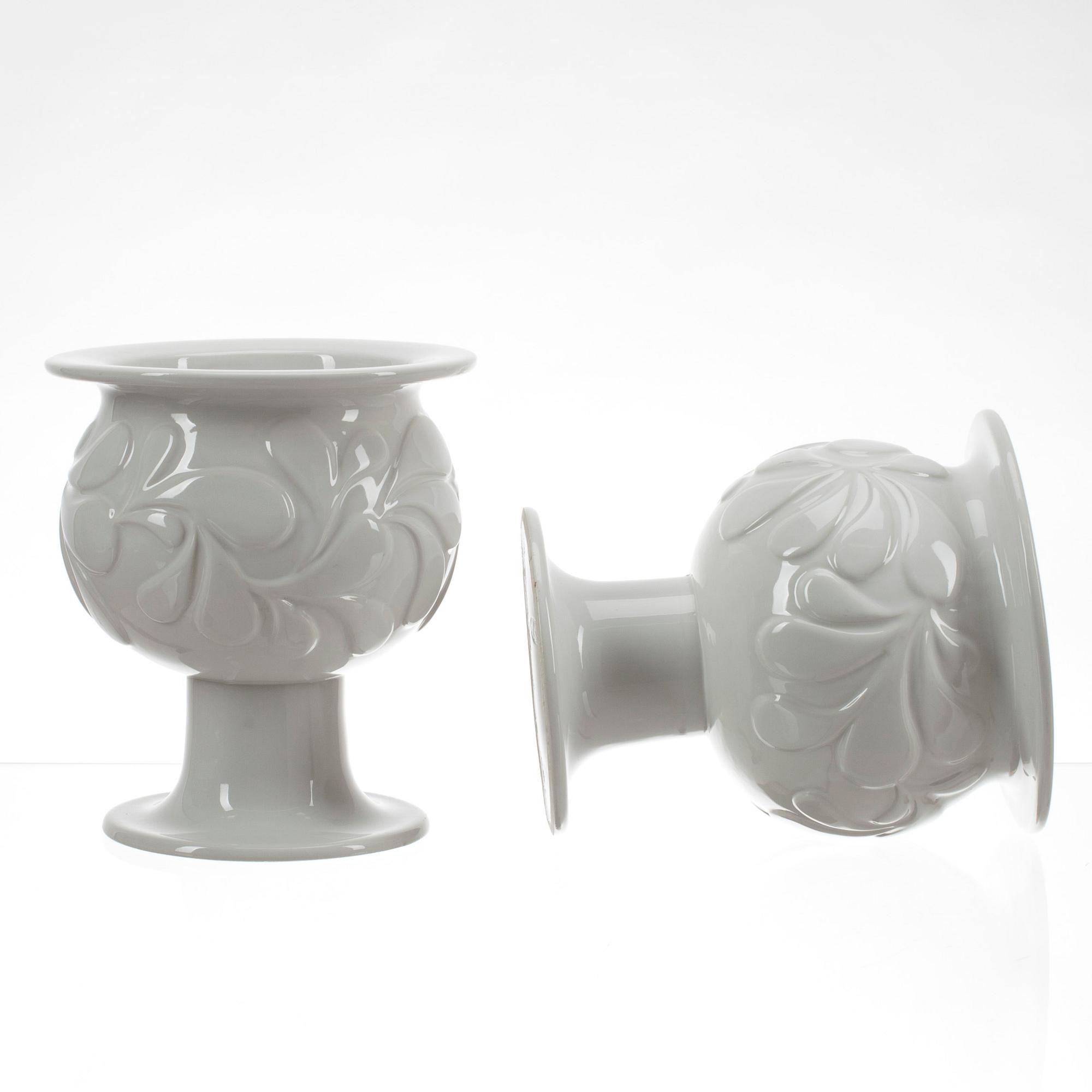 YTTERFODER, ett par, Gustavsberg, 1900-talets senare hälft.