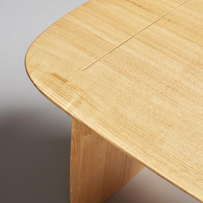 Claesson Koivisto Rune, a "Hand" stool,   Sasimonokagu Takahashi, Japan 2019.