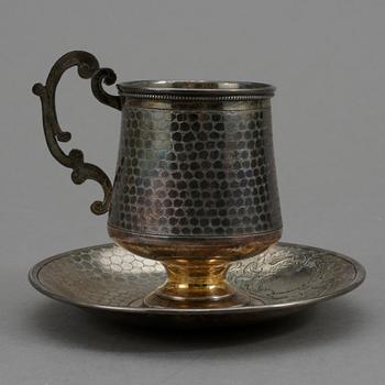 KOPP MED FAT, silver, Peter Pawlowitsch Miljukow, Moskva. Vikt ca 195 gram.