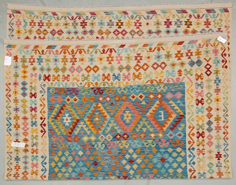 KELIM, Uzbekistan. Ca 352x252 cm.