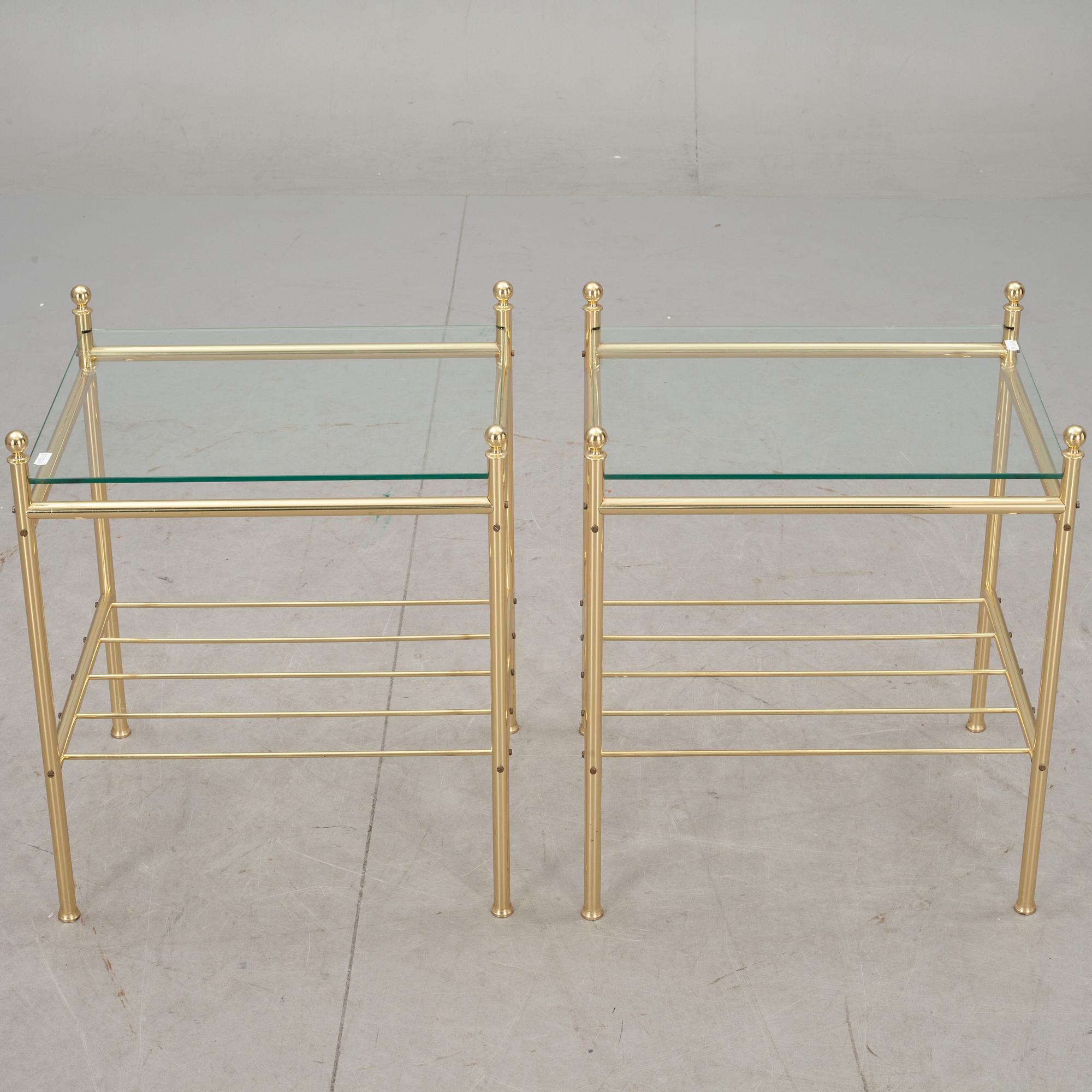 SÄNGBORD, ett par, 1900-talets andra hälft.