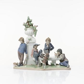 Lladró, figurine, "Puppy dog tails", Spain.
