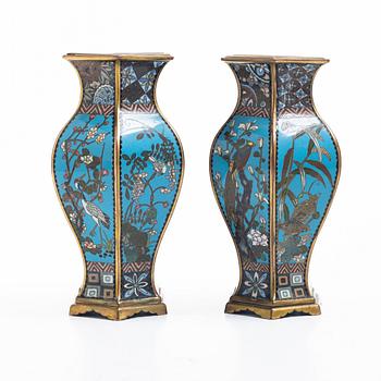 A pair of Japanese cloisonné hexagonal vases, Meiji (1868-1912).