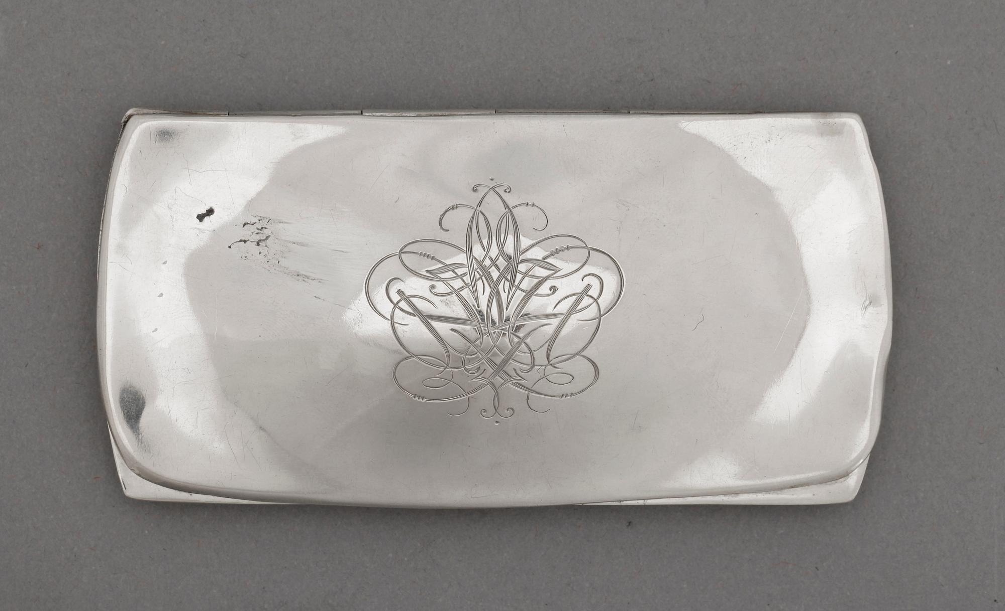 DOSA, ASK samt ETUI, 1+1+1, silver, bland Holland, 1800-talets andra hälft. Totalvikt ca 888 gram.