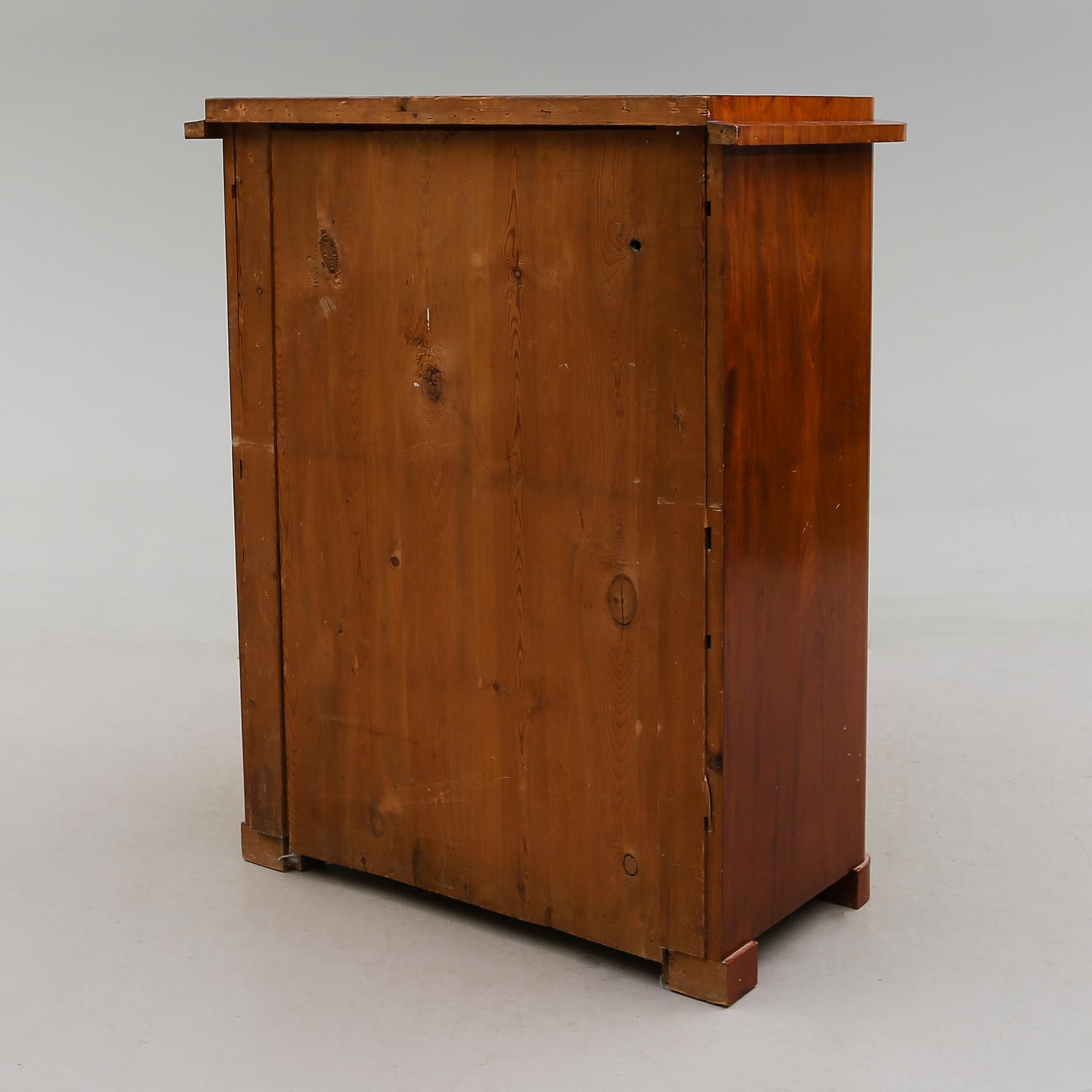 CHIFFONJÈ, senempire, 1800-talets mitt.
