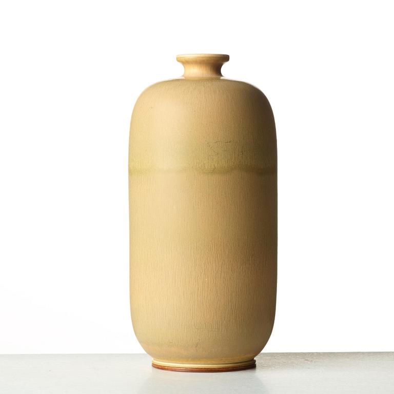 Berndt Friberg, a stoneware vase, Gustavsberg studio, Sweden 1968.