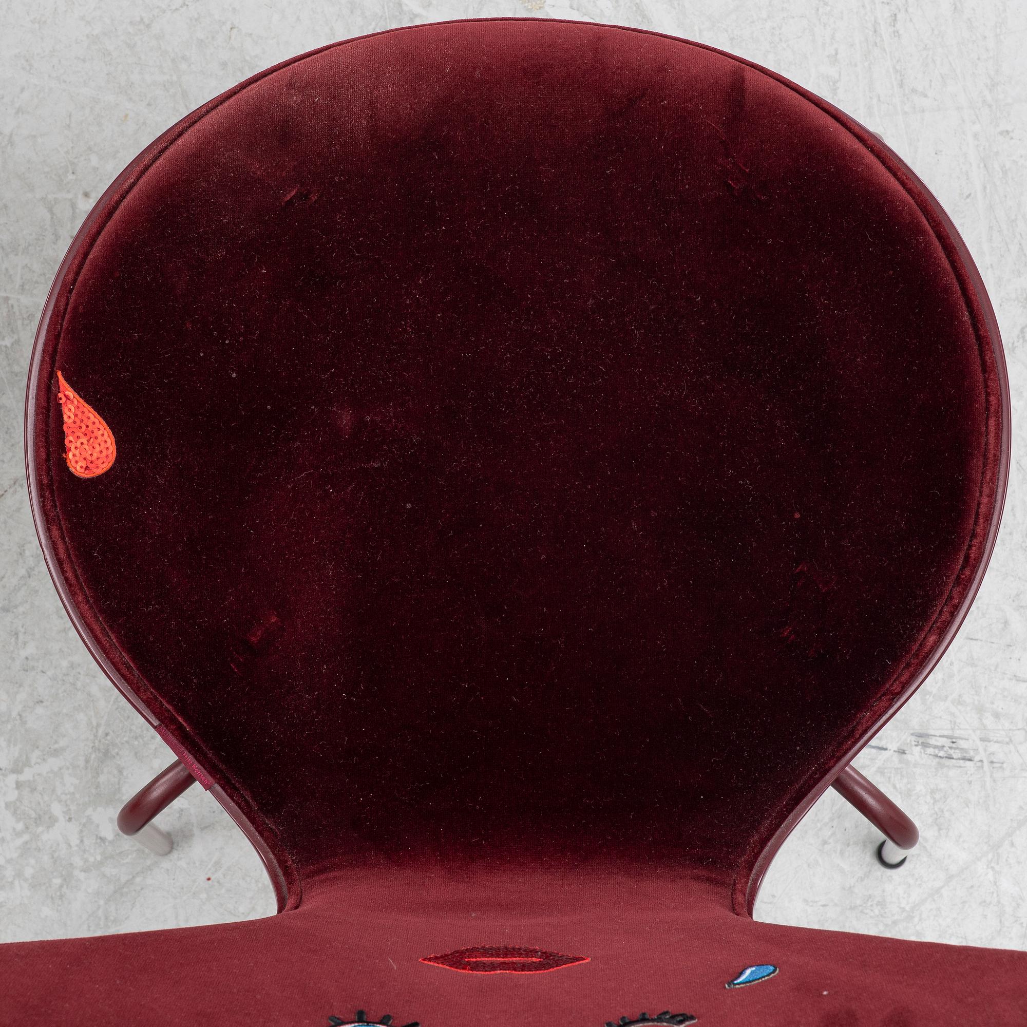 Arne Jacobsen, a pair of 'Sjuan' chairs, special edition Lala Berlin, Republic of Fritz Hansen, 2017.