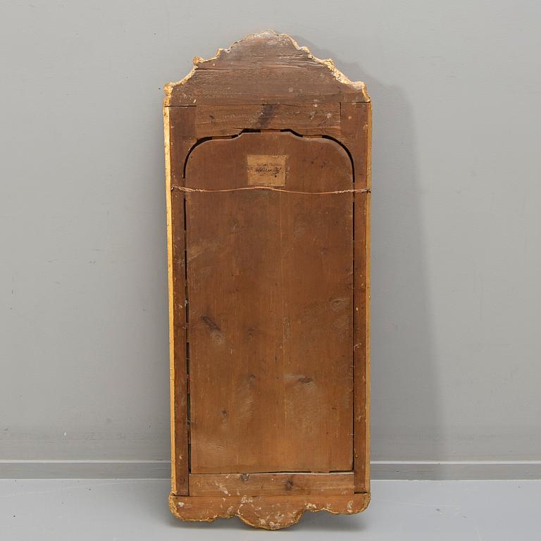 Erhardt Göbel, spegel signerad och daterad 1761 (?) rokoko.