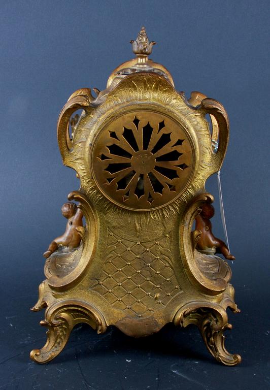 BORDSPENDYL, ny-Louis XV, 1800-talets slut.