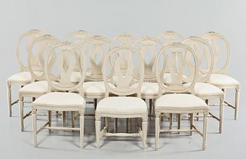 STOLAR, 12 st, snarlika, gustaviansk stil, 1900-tal.