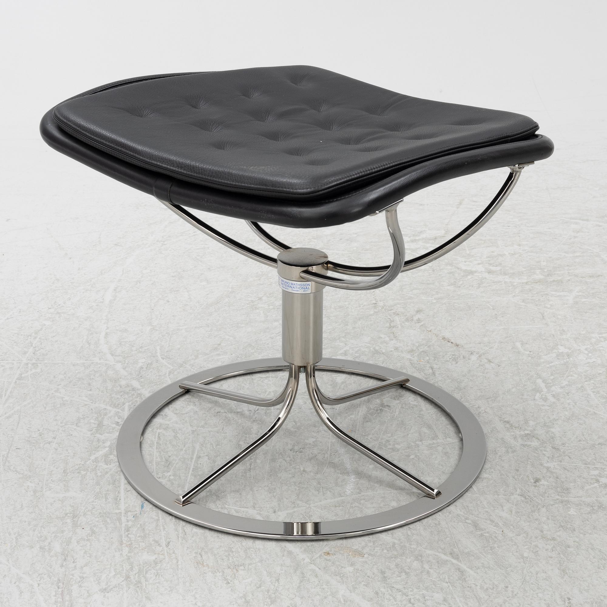 Bruno Mathsson, fåtölj med fotpall "Jetson", DUX, resp Bruno Mathsson International, Värnamo.