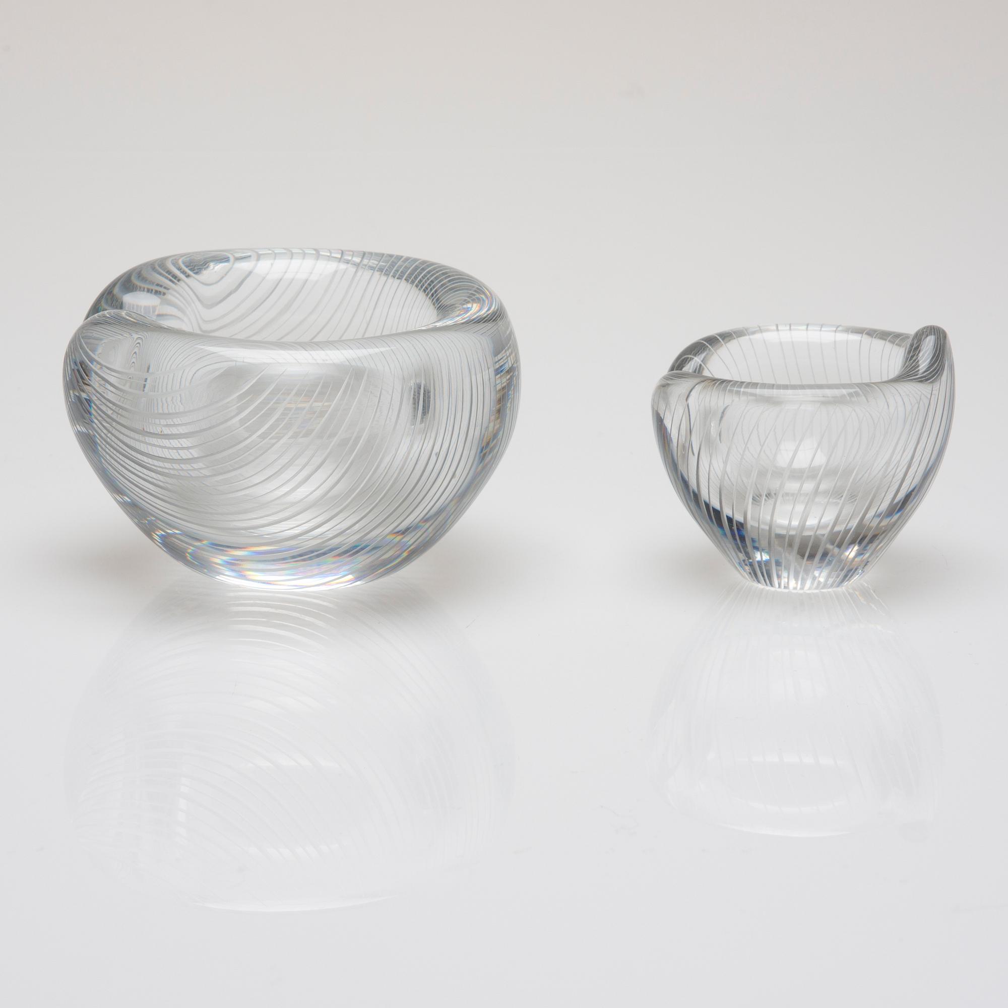 SKÅL, 2 st, glas, signerade "Tapio Wirkkala iittala" och "Tapio Wirkkala iittala -55".
