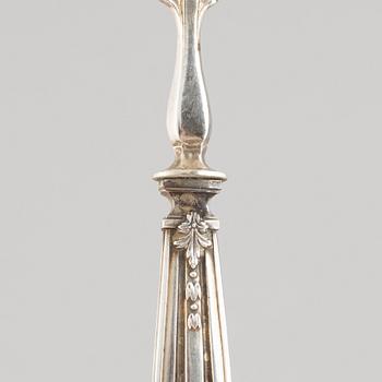 Ostrongafflar, 12 st, silver, Paris, Frankrike omkring år 1900.