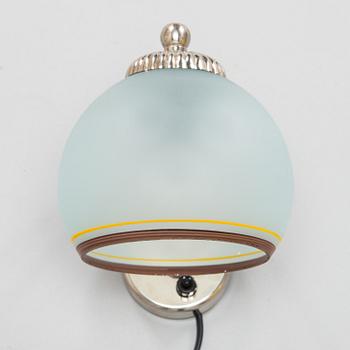Paavo Tynell, a model 7101 wall lamp from 1930/40s for Taito Finland.