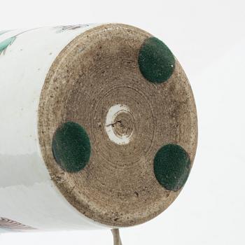 Vas/bordslampa, porslin. Qingdynastin, 1800-tal.