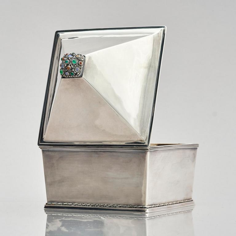 Sven-Arne Gillgren, a sterling silver box, GAB, Stockholm, Sweden 1948.