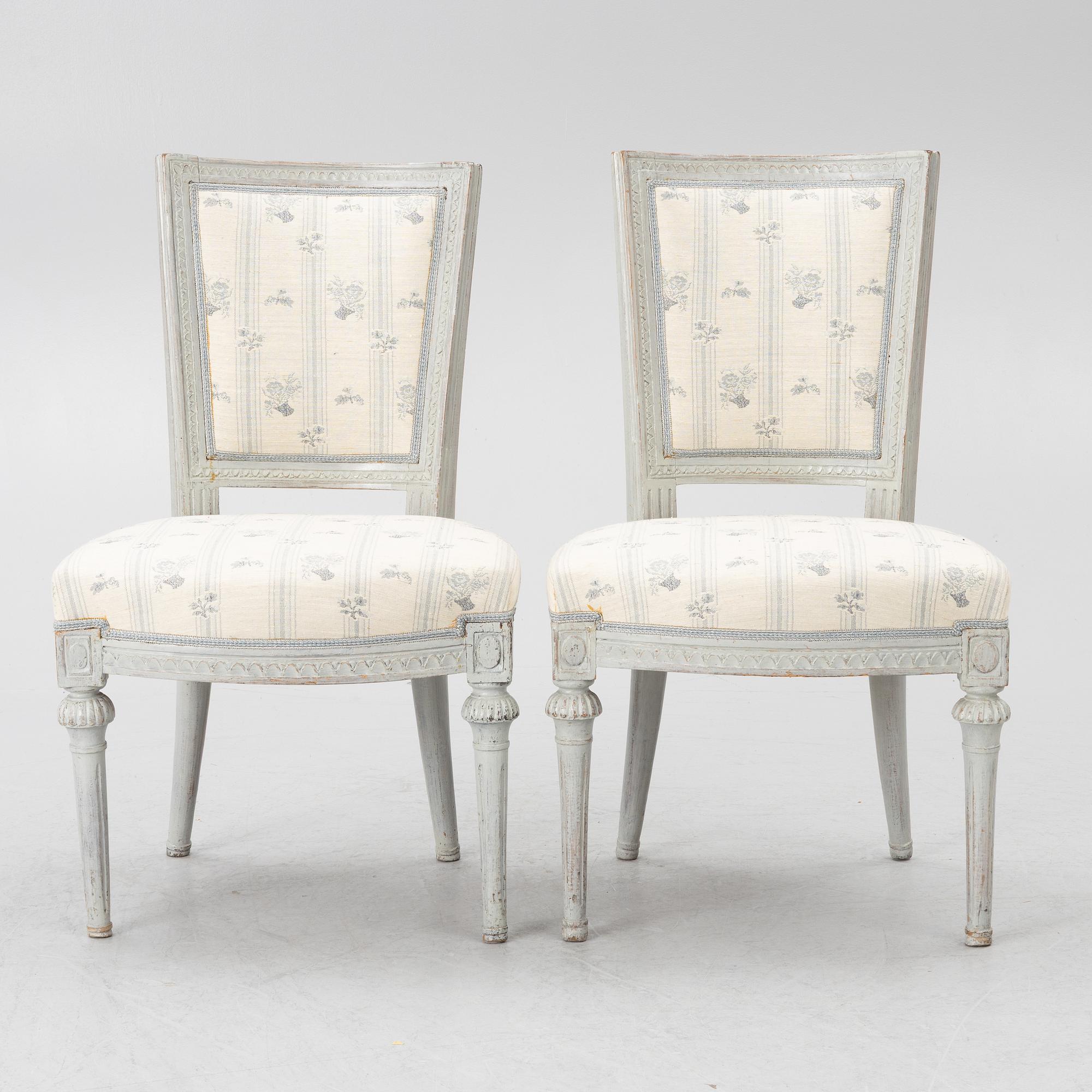 Anders Svensson i Stekered possibly, a pair of Gustavian chairs, Lindome, late 18th century.