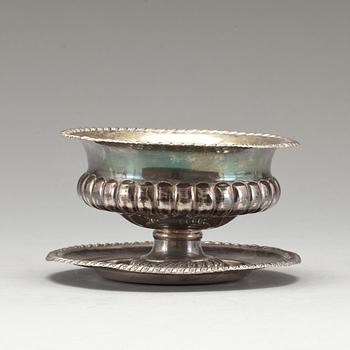 SKÅL PÅ FOT, silver, Zachris Lundqvist, Stockholm,  Vikt ca 330 g.