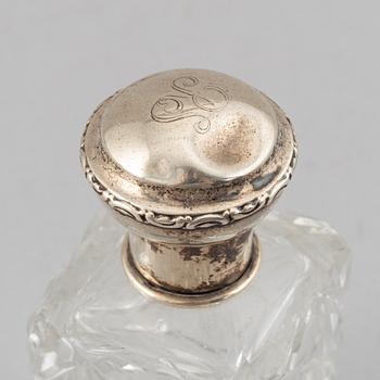 A set of seven toiletries, Including Sjögren Ab Juvelerare Oscar, Göteborg, 1920.