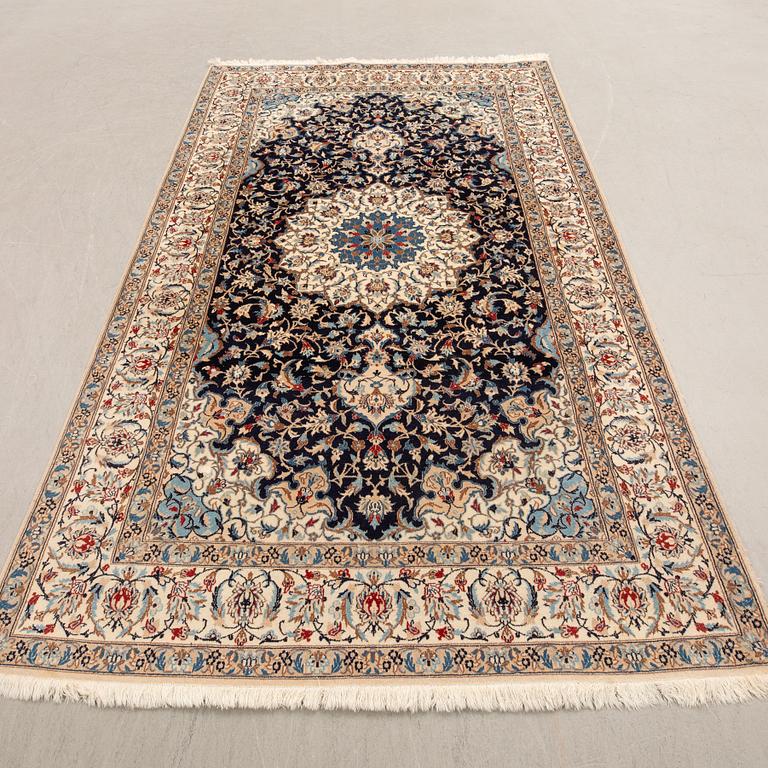 Matta, Nain, ca 272 x 162 cm.