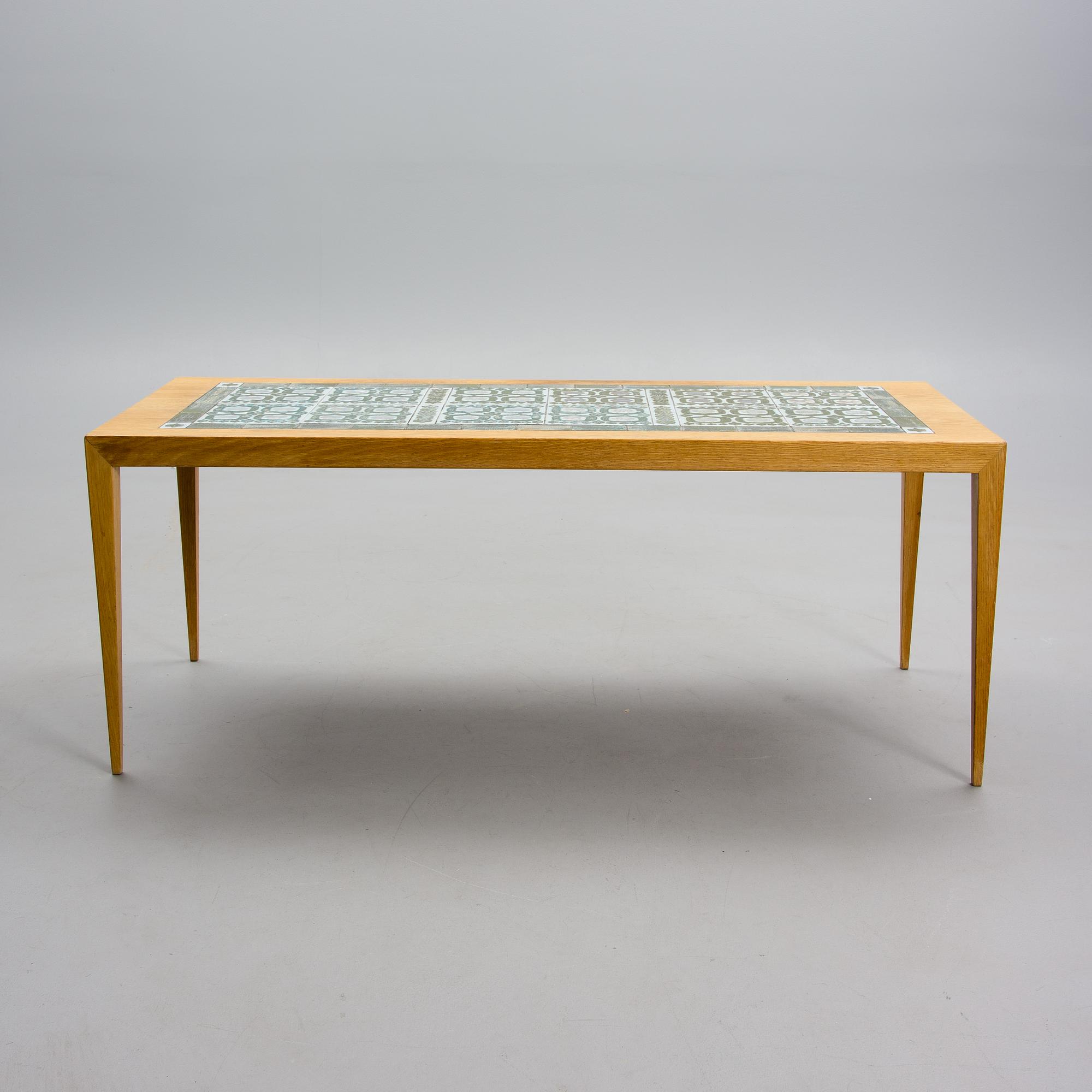 SOFFBORD, Severin Hansen Jr. Kakel "Tenera", Nils Thorsson för Royal Copenhagen.