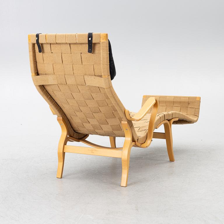 Bruno Mathsson, a 'Pernilla 3' lounge chair, Dux, second half of the 20th century.