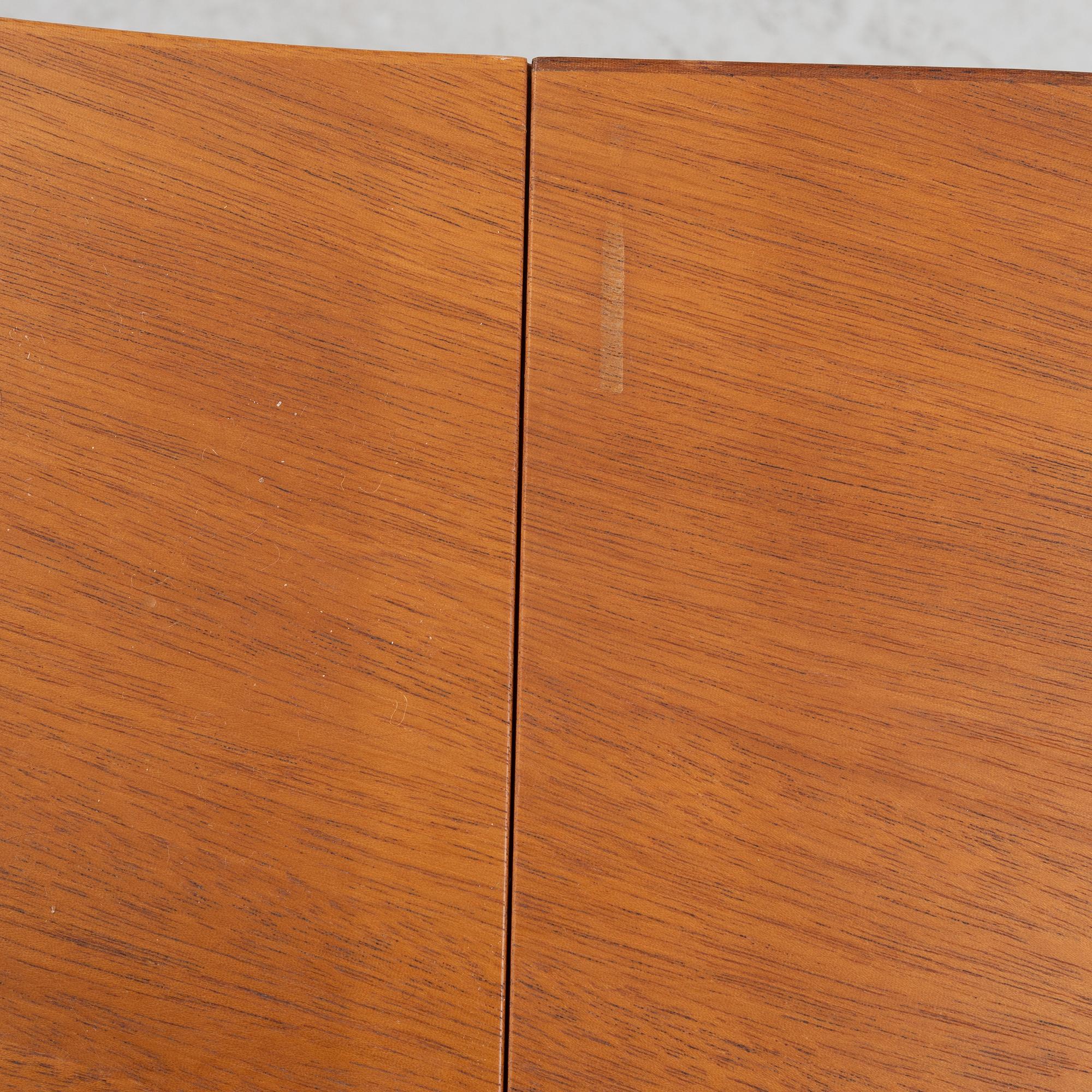 Josef Frank, drop-leaf table, model 1333, Svenskt Tenn.