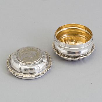 A Swedish 18th century parcel-gilt silver snuff-box, marked Anders Schotte, Uddevalla 1782.