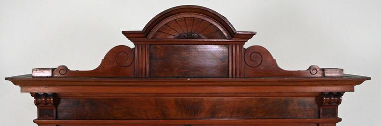 BOKSKÅP, nyrenässans, omkr 1900.